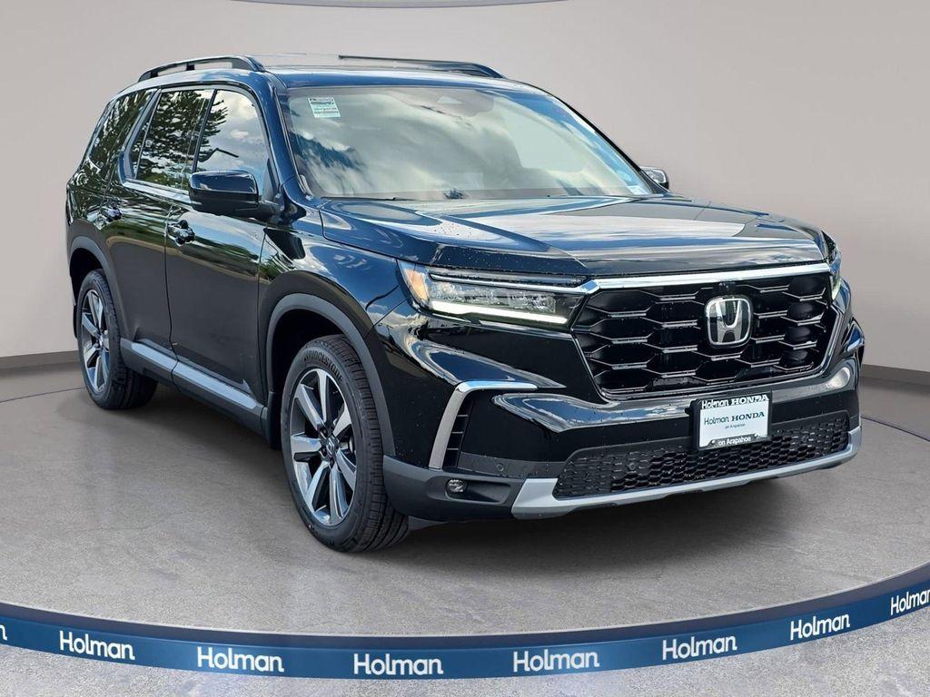new 2025 Honda Pilot car, priced at $53,680