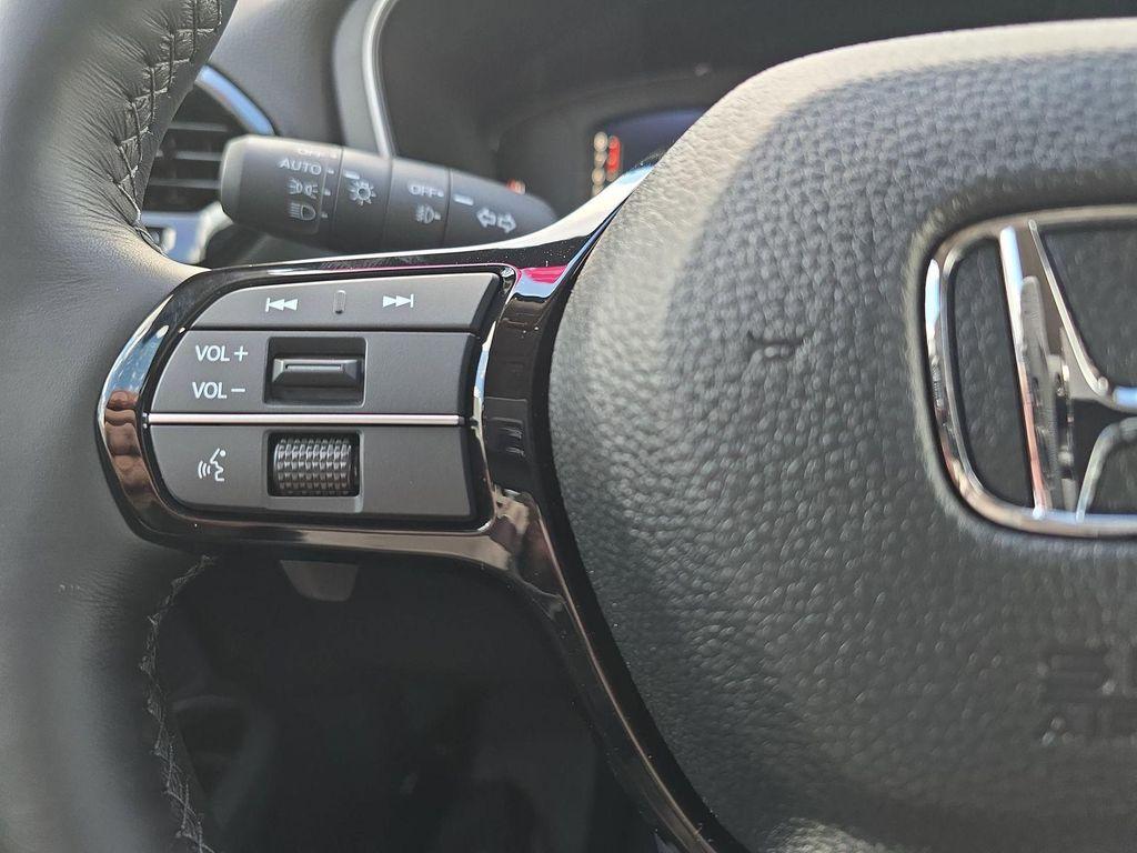 new 2025 Honda Pilot car, priced at $53,680