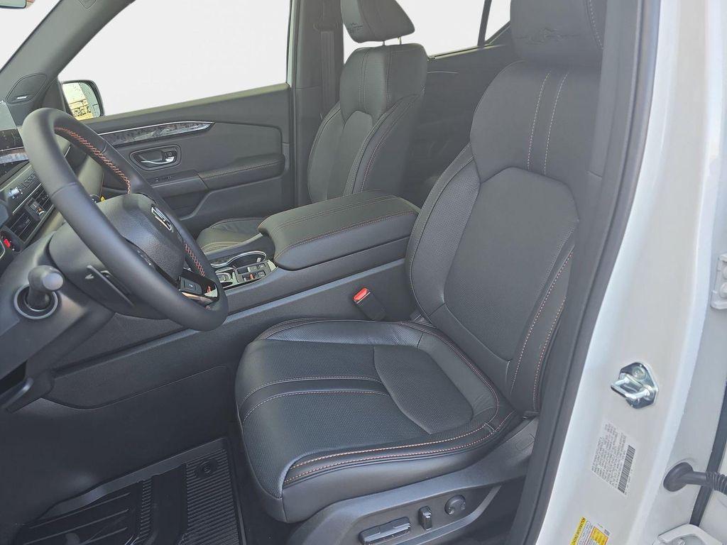 new 2026 Honda Passport car, priced at $55,335