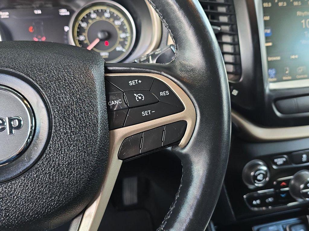 used 2014 Jeep Cherokee car, priced at $12,290