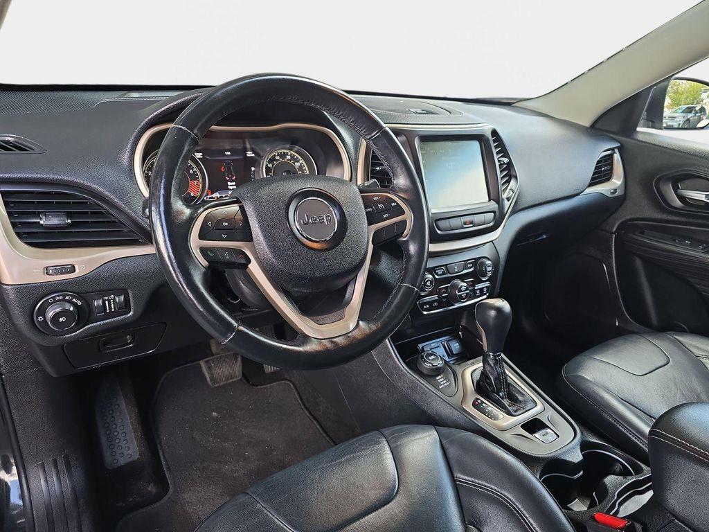 used 2014 Jeep Cherokee car, priced at $12,290