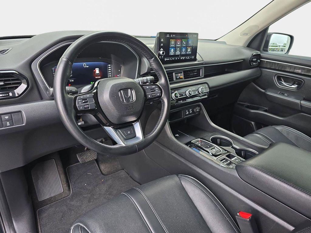used 2023 Honda Pilot car, priced at $45,680