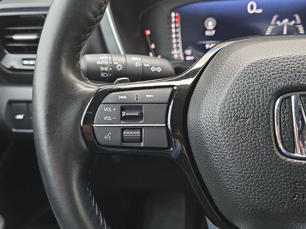 used 2023 Honda Pilot car, priced at $45,680