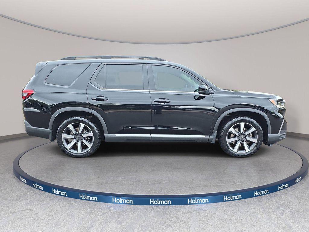 used 2023 Honda Pilot car, priced at $45,680