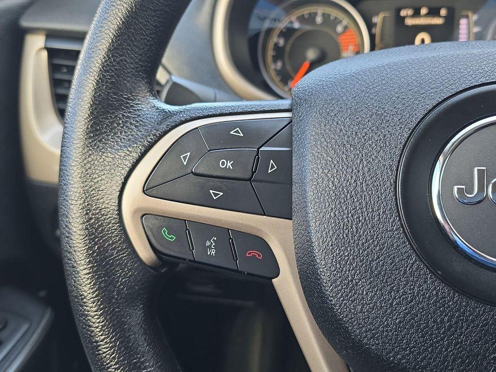 used 2016 Jeep Cherokee car, priced at $13,188