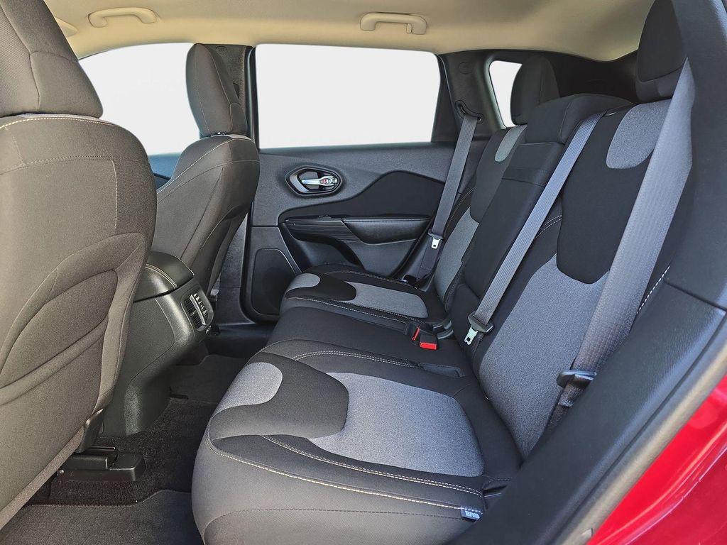 used 2016 Jeep Cherokee car, priced at $13,188