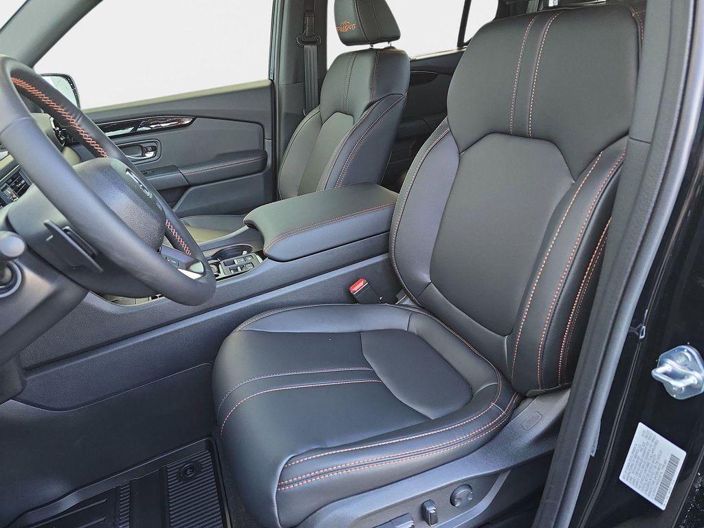 new 2025 Honda Pilot car, priced at $50,000