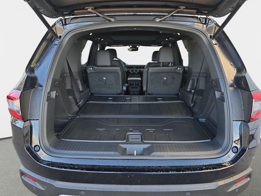 new 2025 Honda Pilot car, priced at $50,000