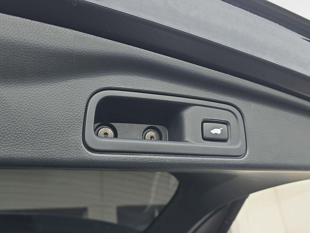 used 2022 Honda Pilot car, priced at $23,799