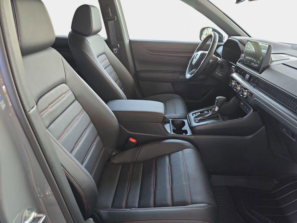 new 2026 Honda CR-V Hybrid car, priced at $40,773