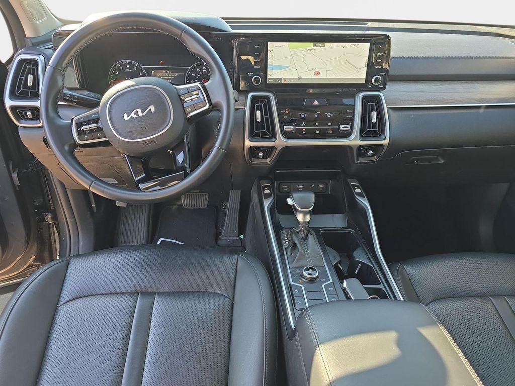 used 2023 Kia Sorento car, priced at $30,995