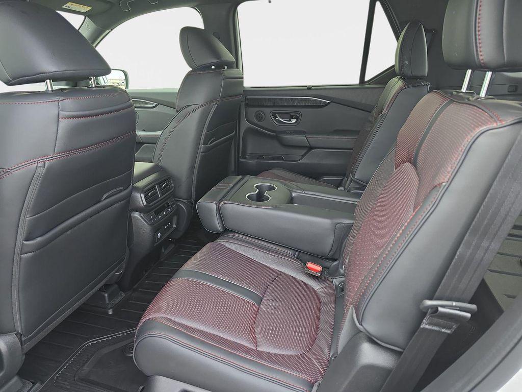 new 2025 Honda Pilot car, priced at $56,530