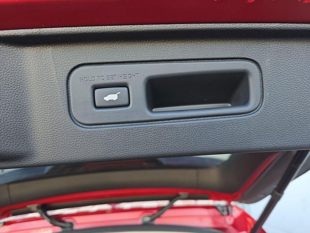 new 2025 Honda Pilot car, priced at $45,245