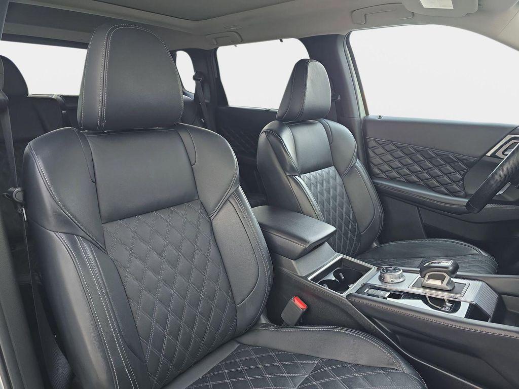 used 2024 Mitsubishi Outlander PHEV car, priced at $28,342