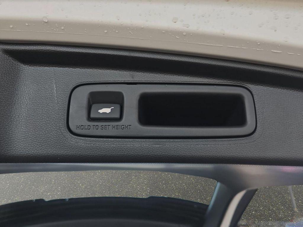 new 2026 Honda CR-V Hybrid car, priced at $42,130