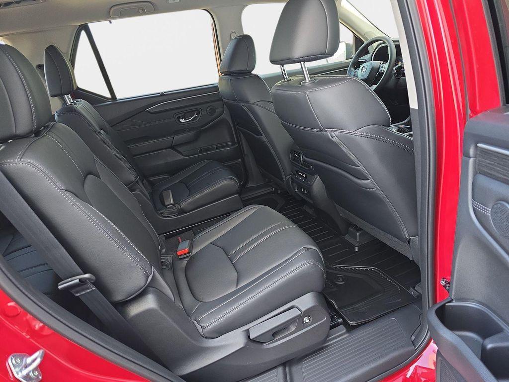 new 2026 Honda Pilot car, priced at $52,808
