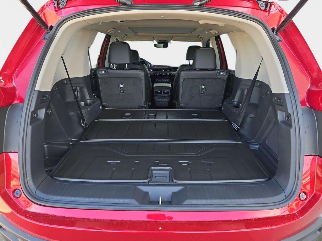 new 2026 Honda Pilot car, priced at $52,808