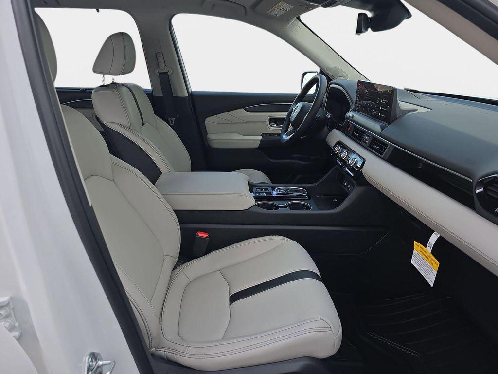 new 2026 Honda Pilot car, priced at $52,900