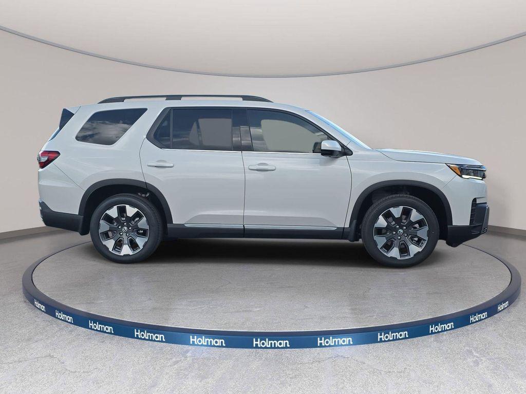 new 2026 Honda Pilot car, priced at $52,900