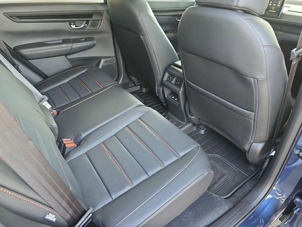 new 2026 Honda CR-V Hybrid car, priced at $41,675