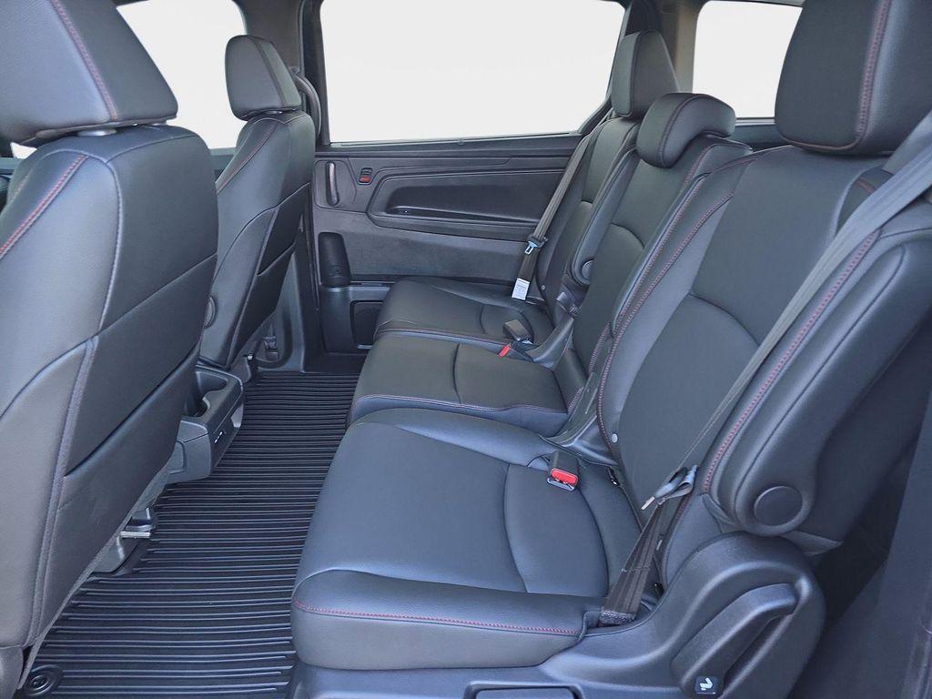 new 2026 Honda Odyssey car, priced at $45,755