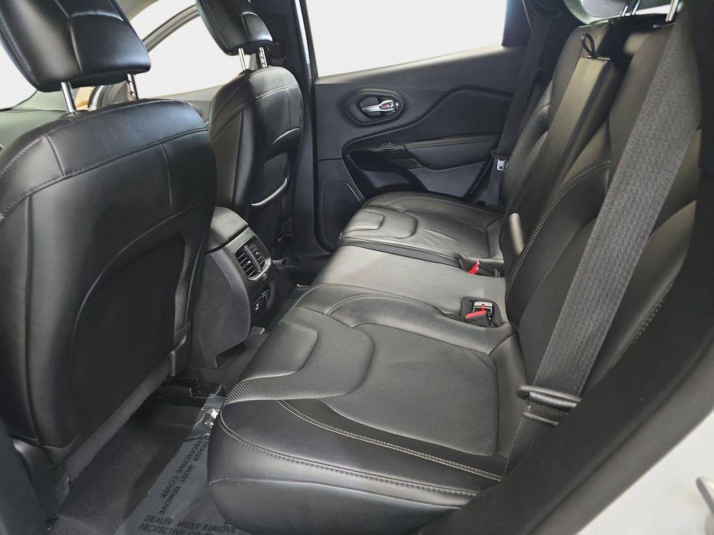 used 2023 Jeep Cherokee car, priced at $20,490