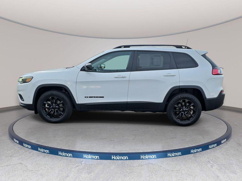 used 2023 Jeep Cherokee car, priced at $20,490