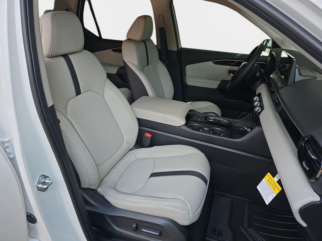 new 2026 Honda Pilot car, priced at $46,500