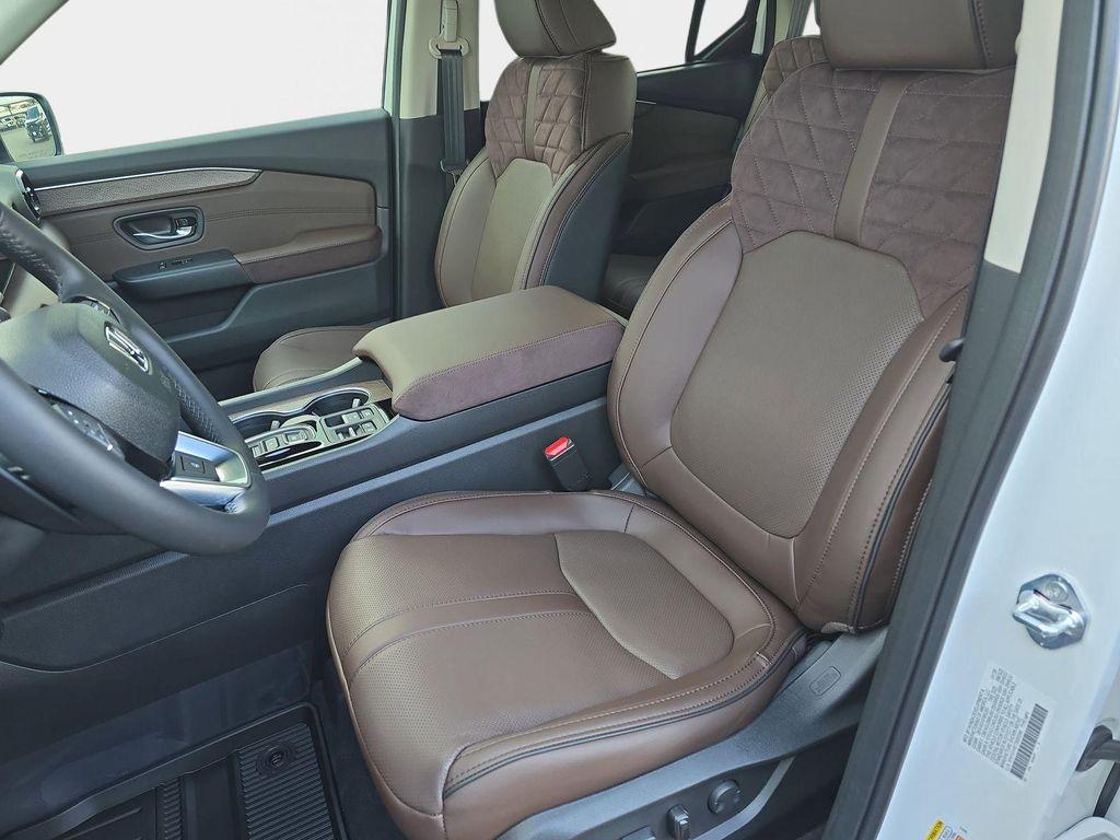 new 2026 Honda Pilot car, priced at $56,195