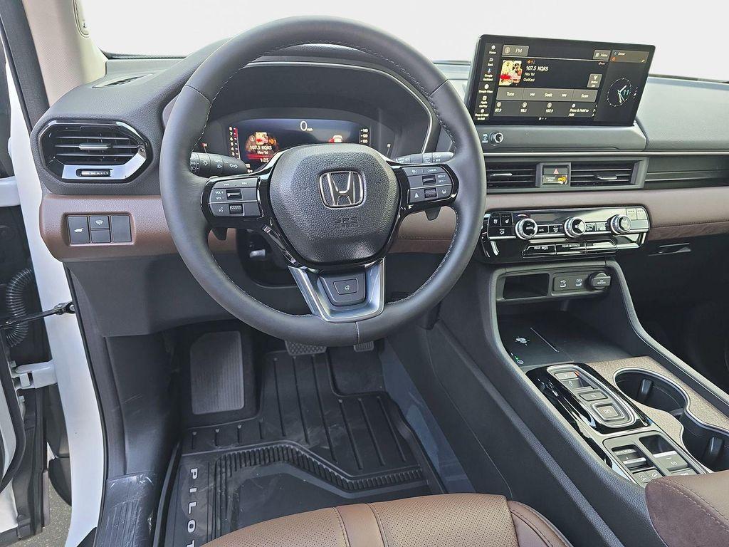 new 2026 Honda Pilot car, priced at $56,195