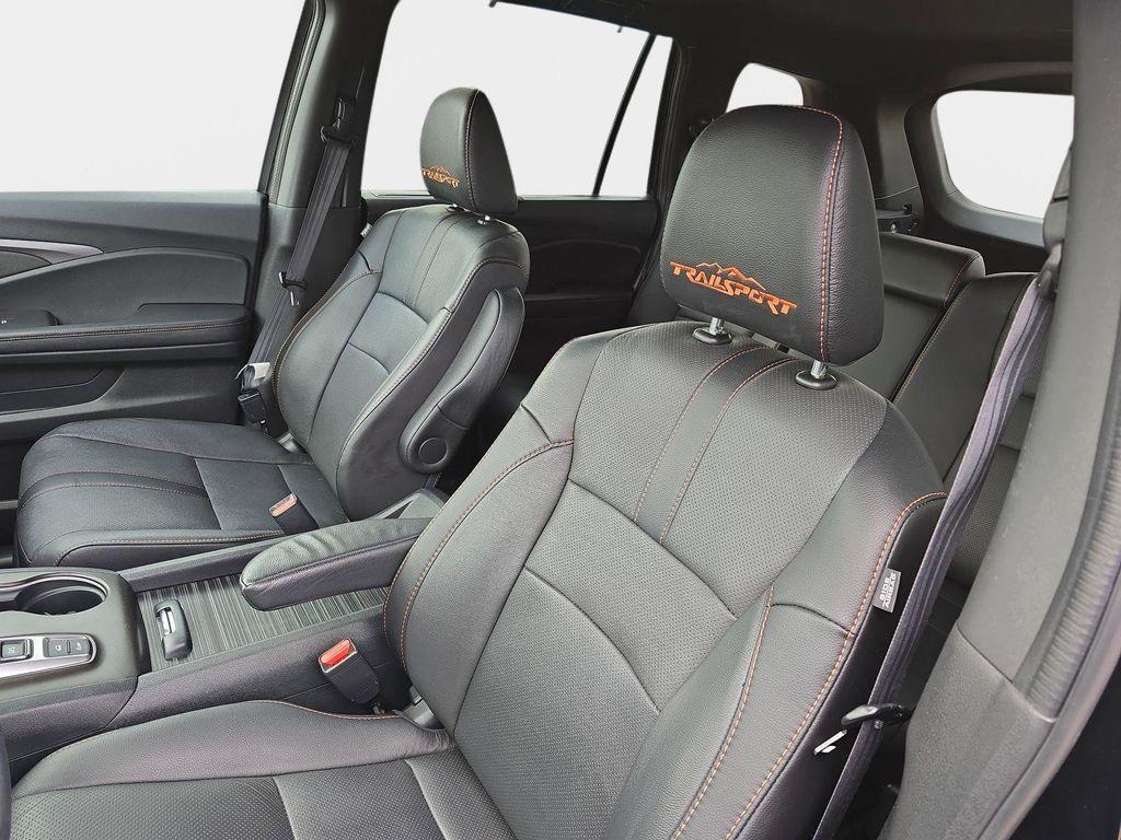 used 2022 Honda Passport car, priced at $33,291