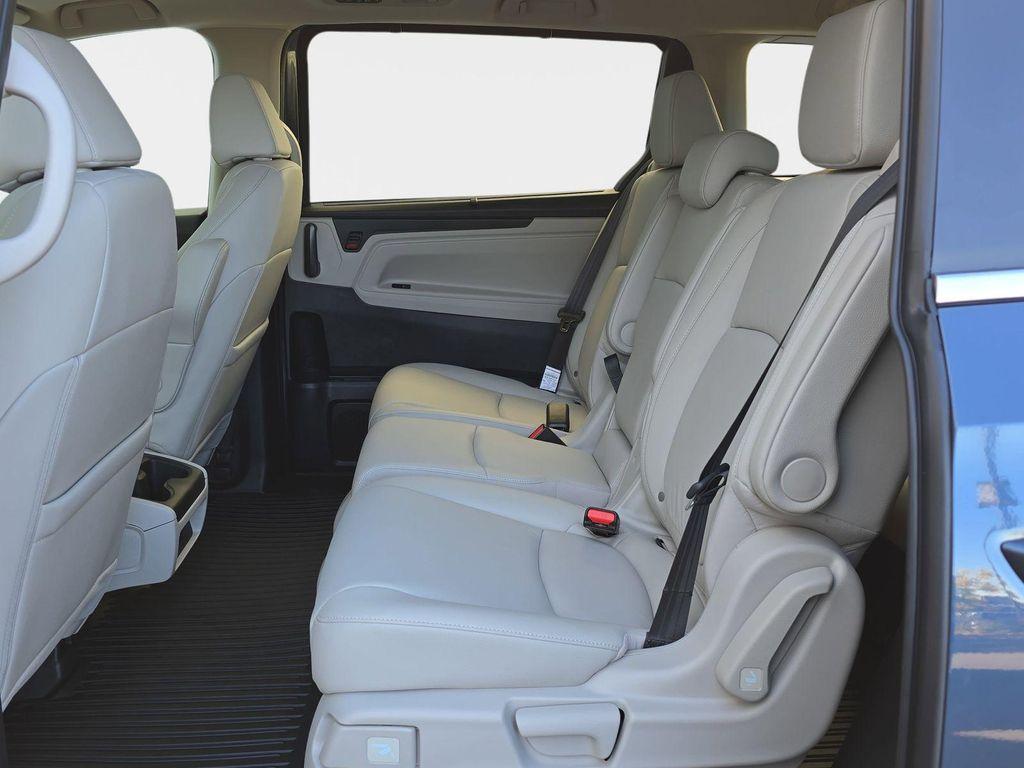 new 2026 Honda Odyssey car, priced at $44,985