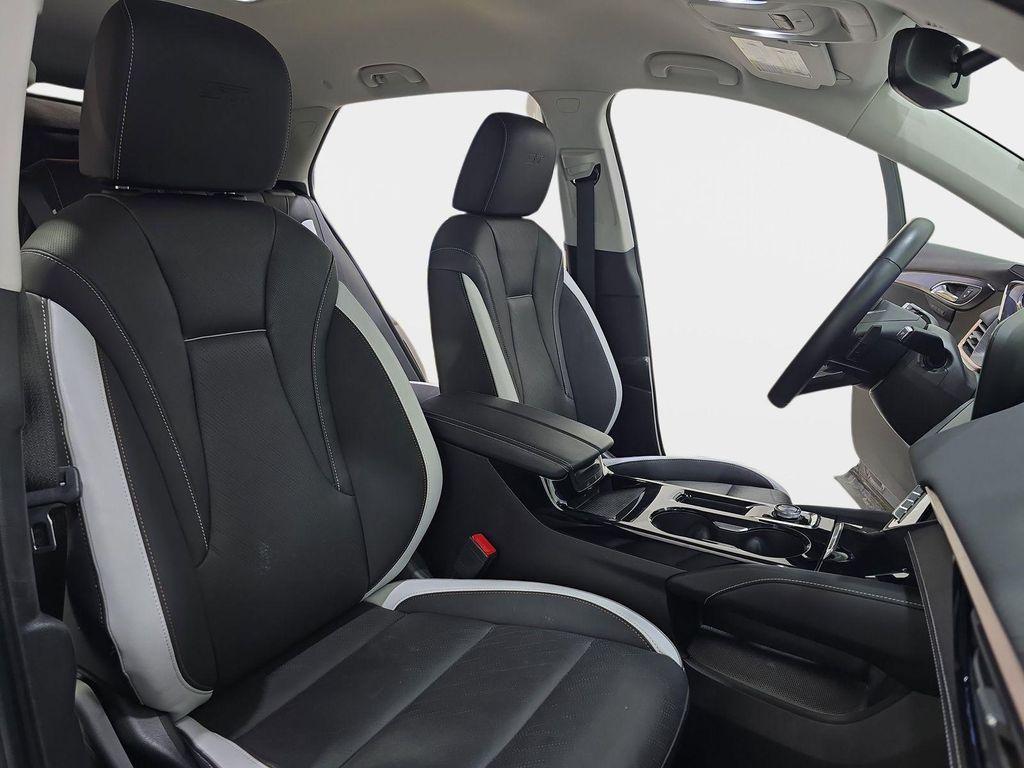 used 2024 Buick Envision car, priced at $28,999