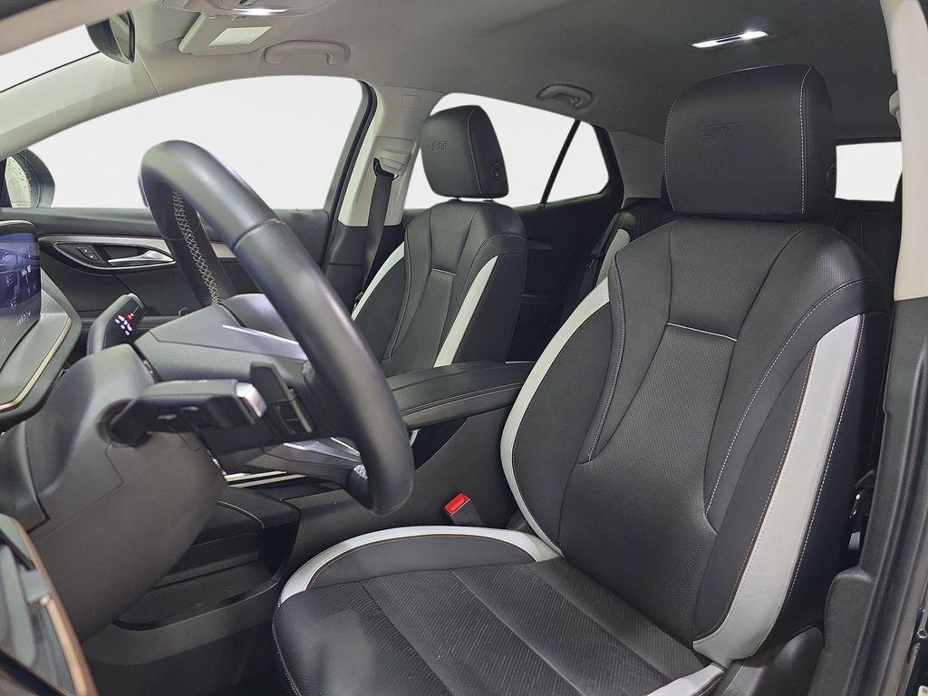 used 2024 Buick Envision car, priced at $28,999