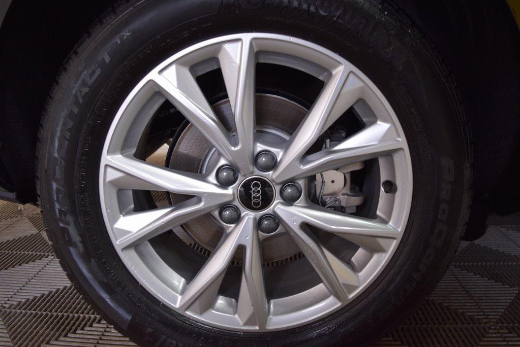 new 2025 Audi Q3 car, priced at $47,450