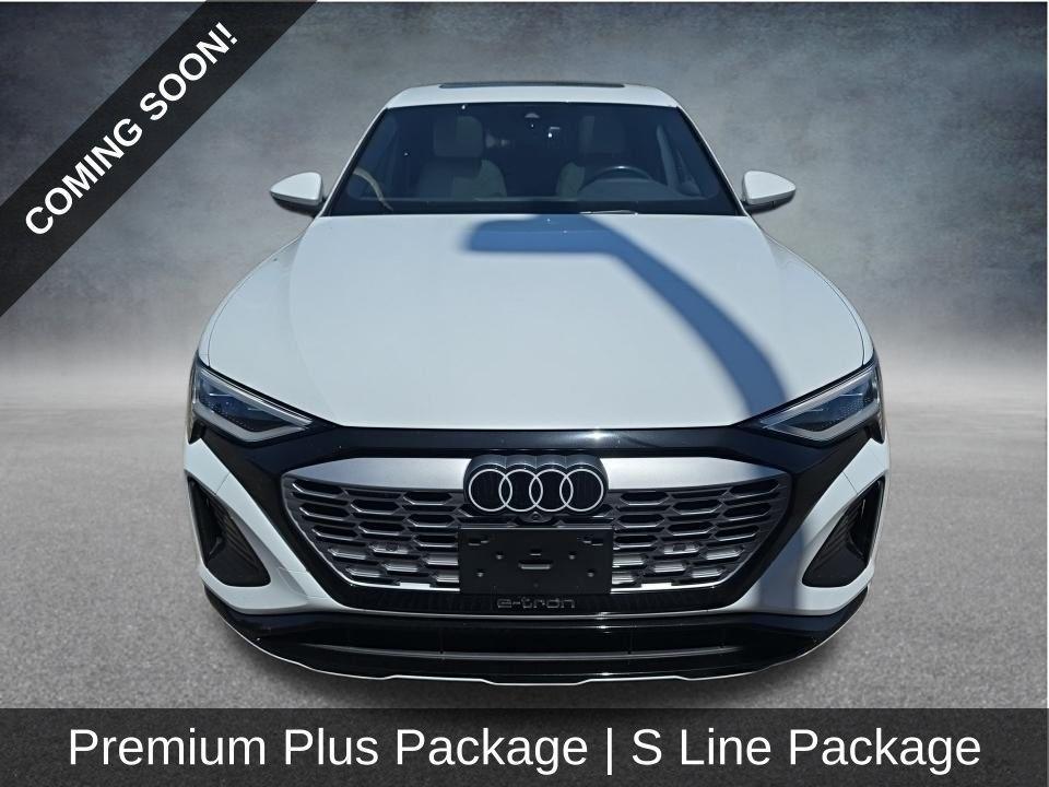 used 2024 Audi Q8 car, priced at $39,999