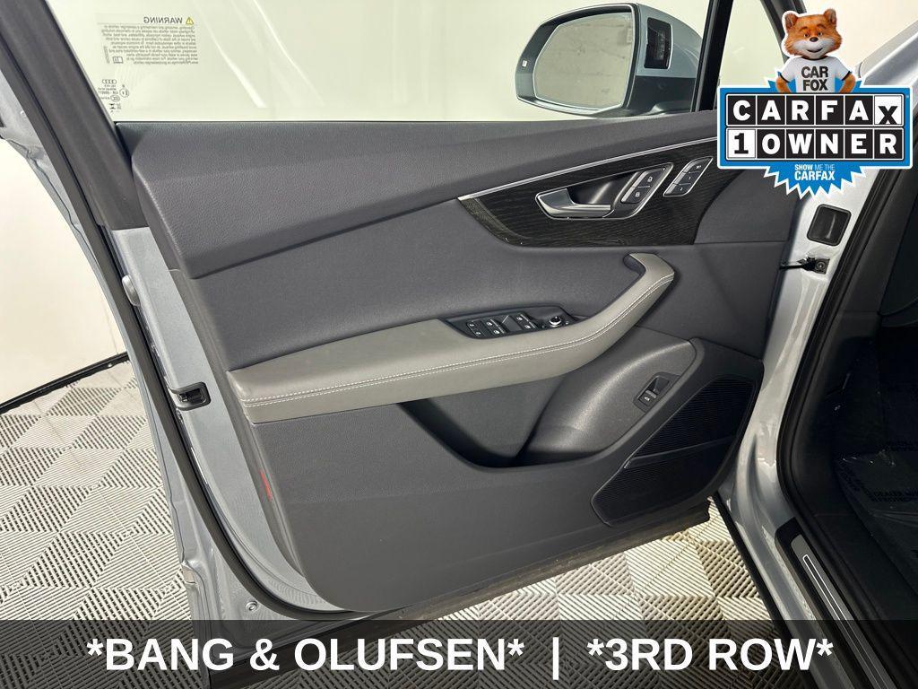 used 2025 Audi Q7 car, priced at $56,999