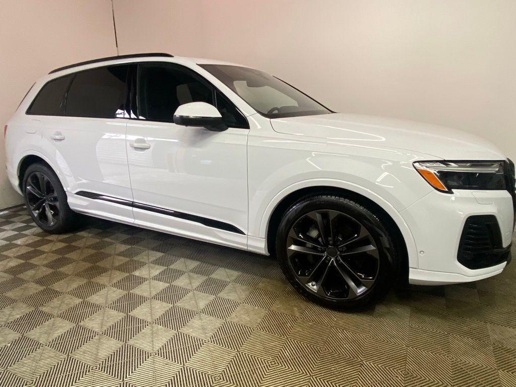 new 2026 Audi Q7 car, priced at $78,560