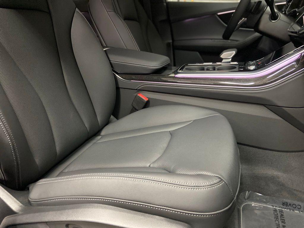 new 2026 Audi Q7 car, priced at $78,295