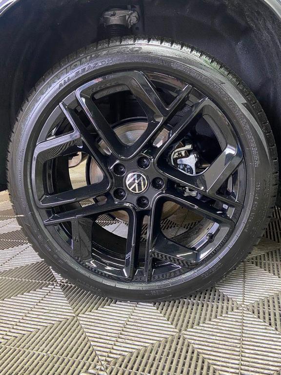 new 2026 Volkswagen Tiguan car, priced at $40,802