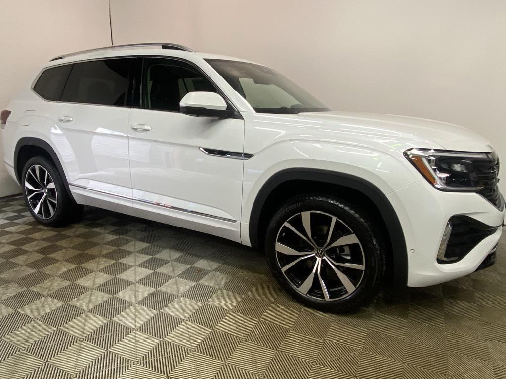 new 2026 Volkswagen Atlas car, priced at $58,719