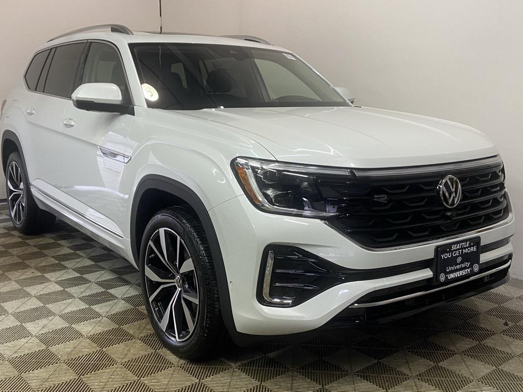 new 2026 Volkswagen Atlas car, priced at $58,719
