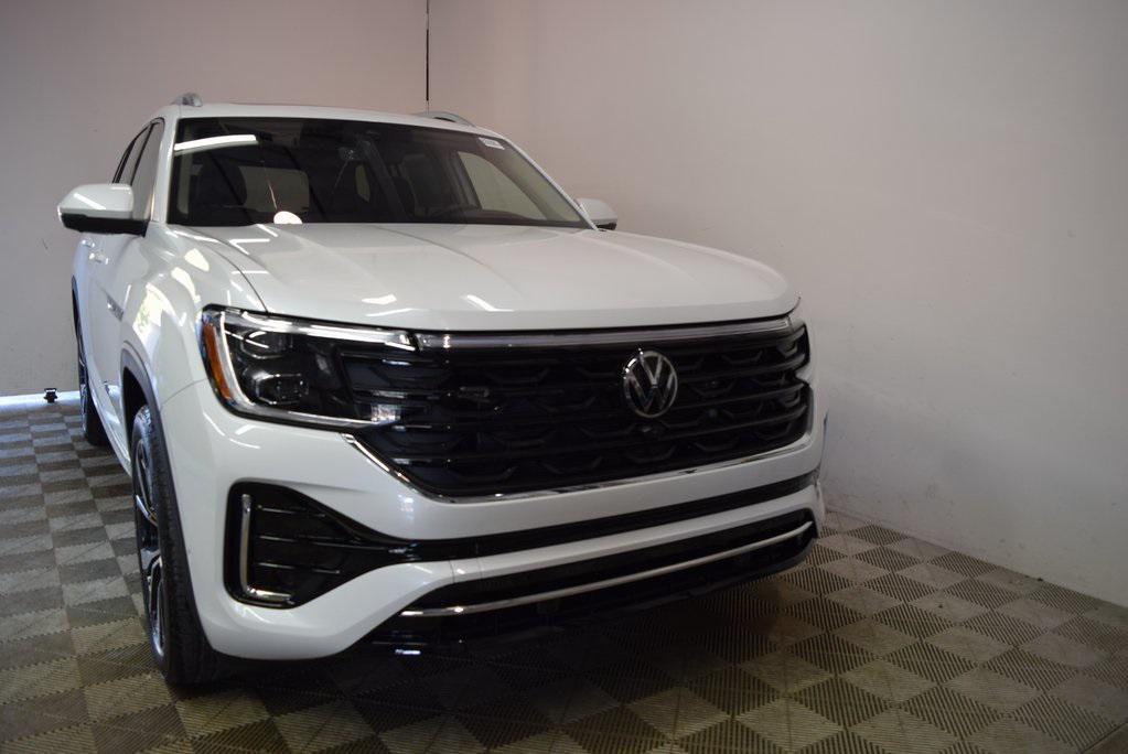 new 2026 Volkswagen Atlas car, priced at $58,499