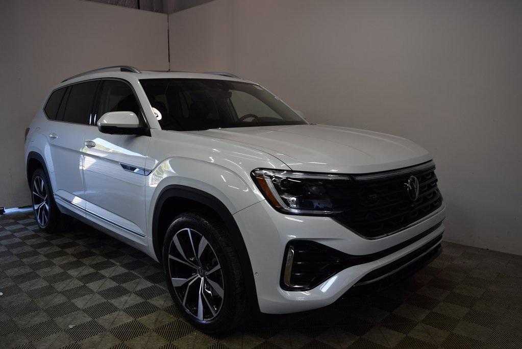 new 2026 Volkswagen Atlas car, priced at $58,499