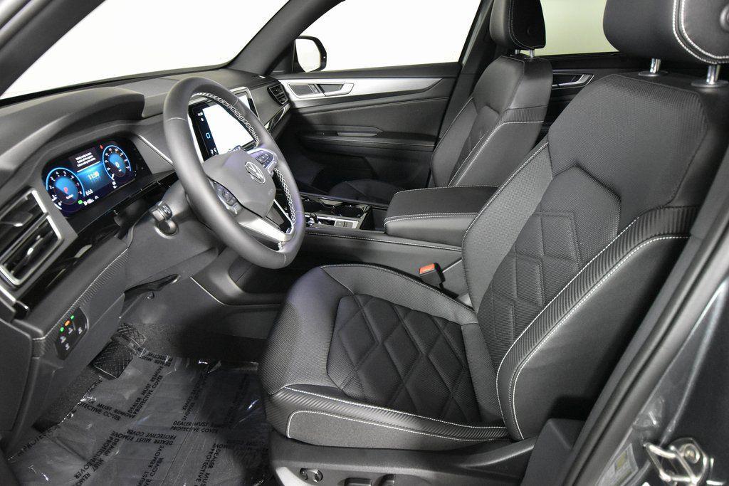 new 2025 Volkswagen Atlas Cross Sport car, priced at $45,656