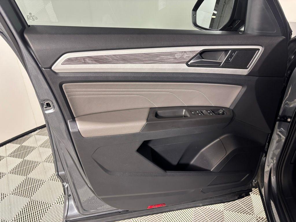 used 2022 Volkswagen Atlas Cross Sport car, priced at $26,999