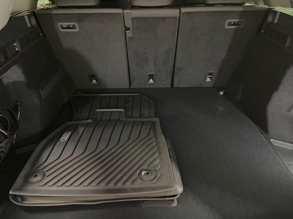 new 2025 Audi Q5 car, priced at $61,560