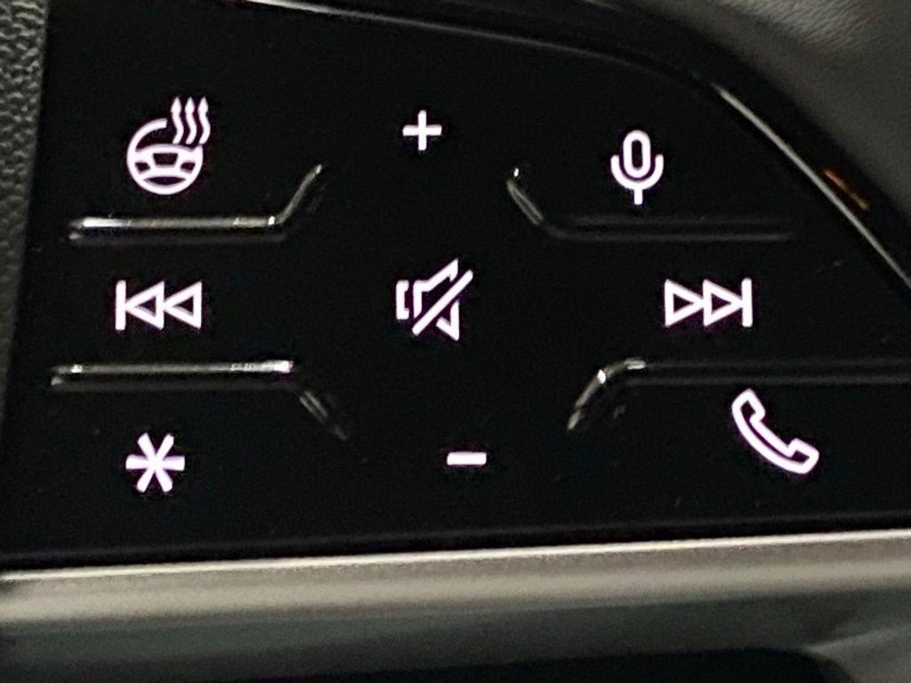 new 2025 Audi Q5 car, priced at $61,560