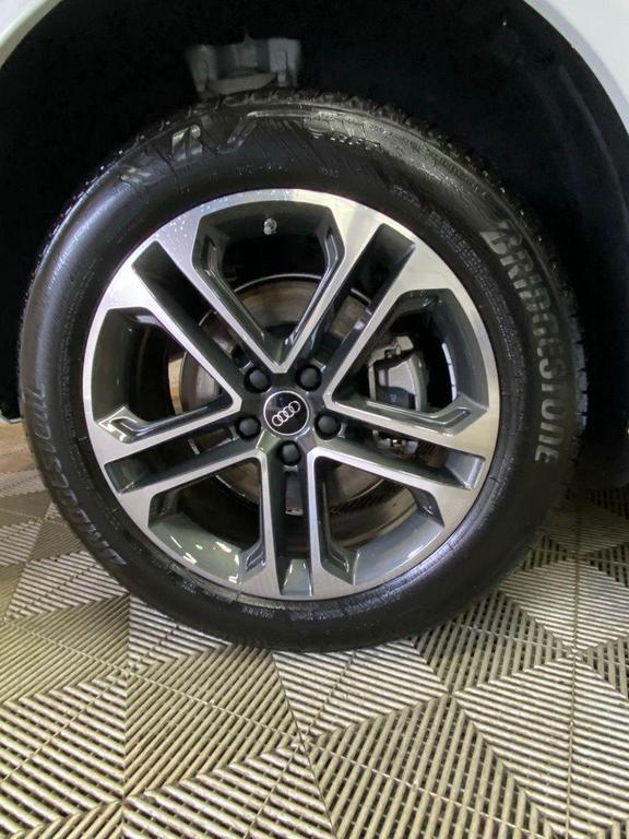 new 2025 Audi Q5 car, priced at $59,195