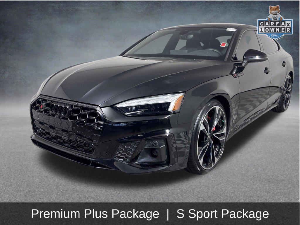 Audi S5 view 3
